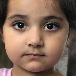 Meet your Posher, Nargïs